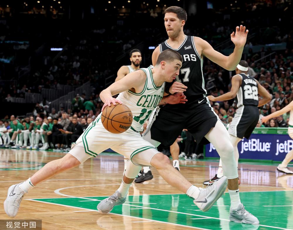 人们的眼球 人们的眼球